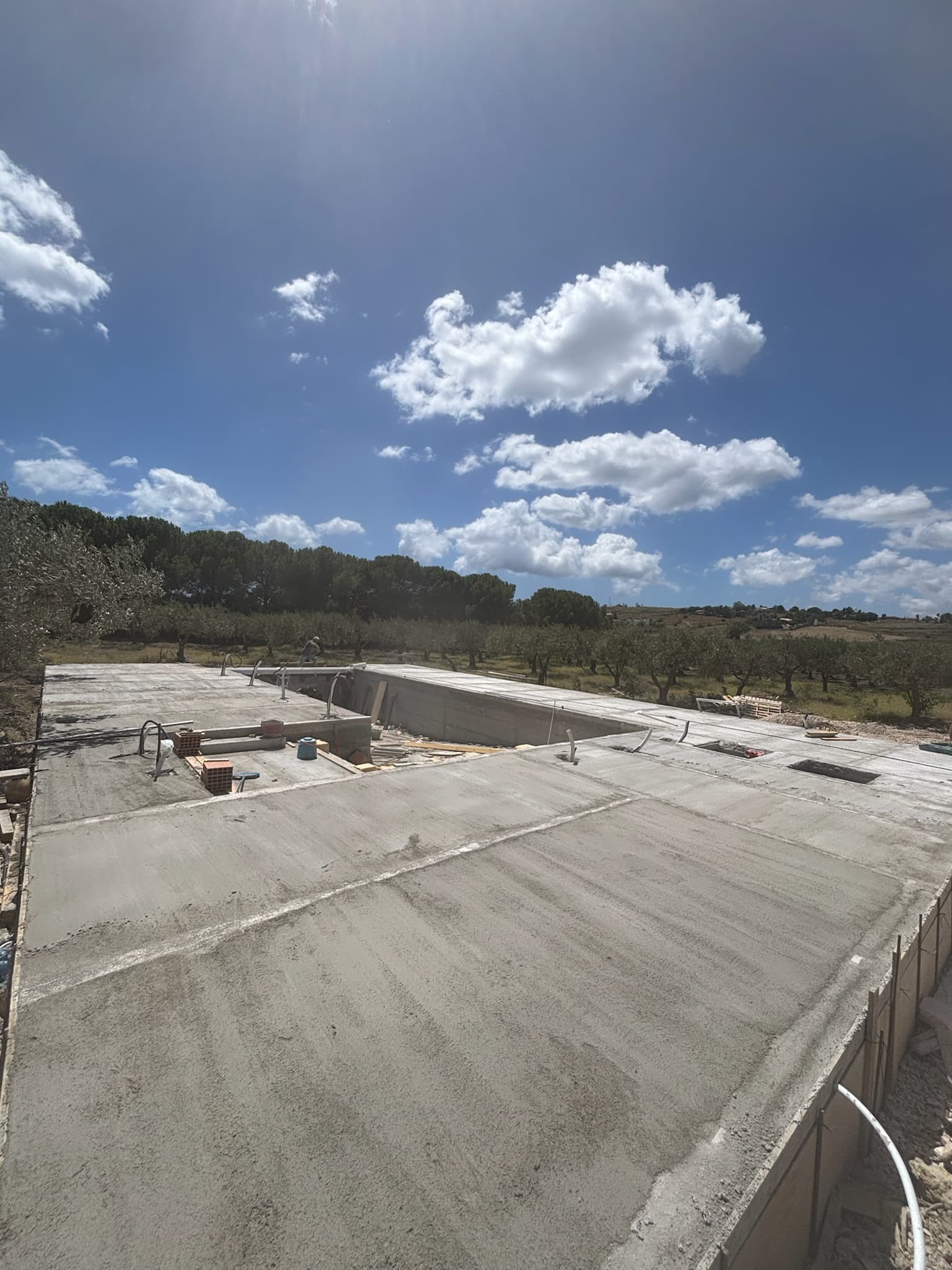 Getto in calcestruzzo per piscina - Menfi (Agrigento)